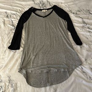 XS medium sleeve shirt